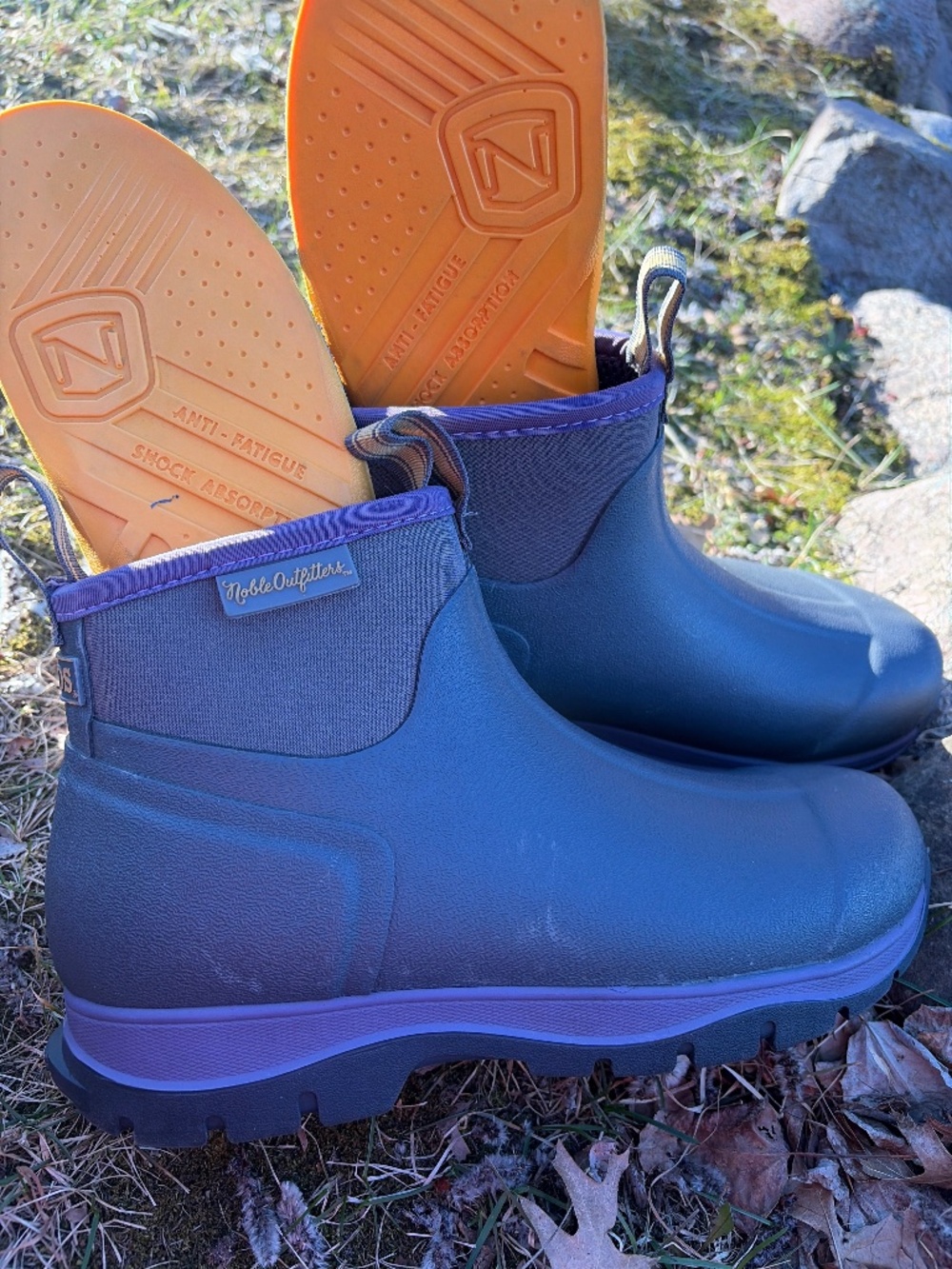 Noble Outfitters mug booties women’s 10